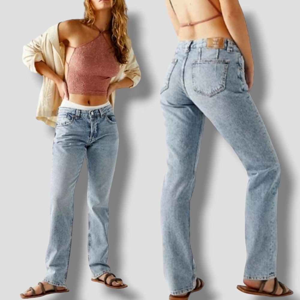 NWOT FREE PEOPLE Curvy Siren Straight Leg Jean $78